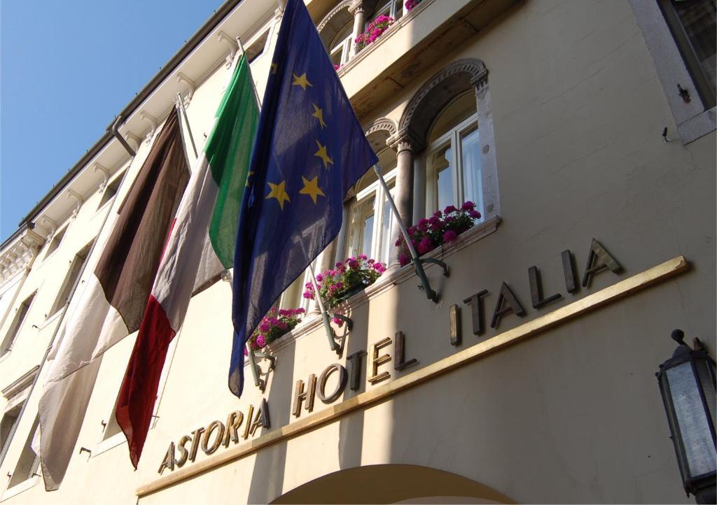 Astoria Hotel Italia Udine Exterior foto